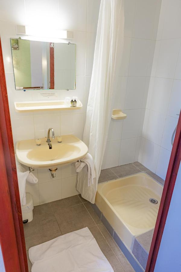 Le Clos Grand Pradines  Exterior photo