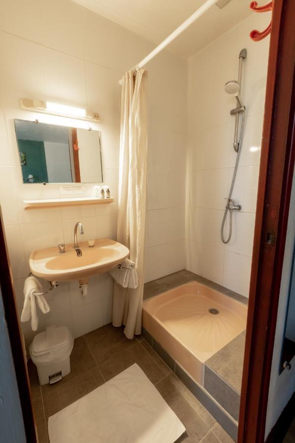 Le Clos Grand Pradines  Exterior photo